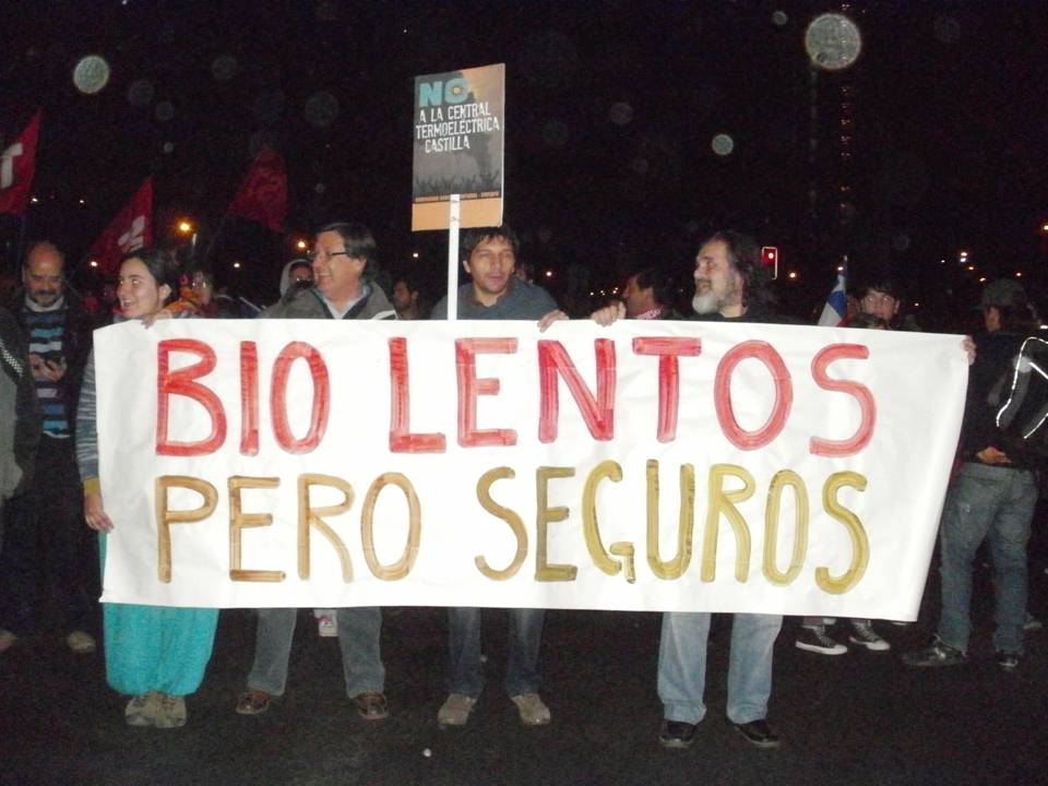 Carteles que hablan. Biolentos, pero seguros.