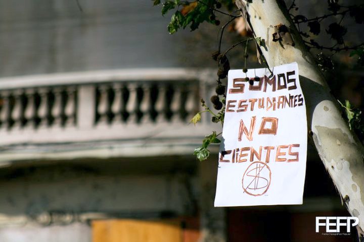 Estudiantes: No somos clientes