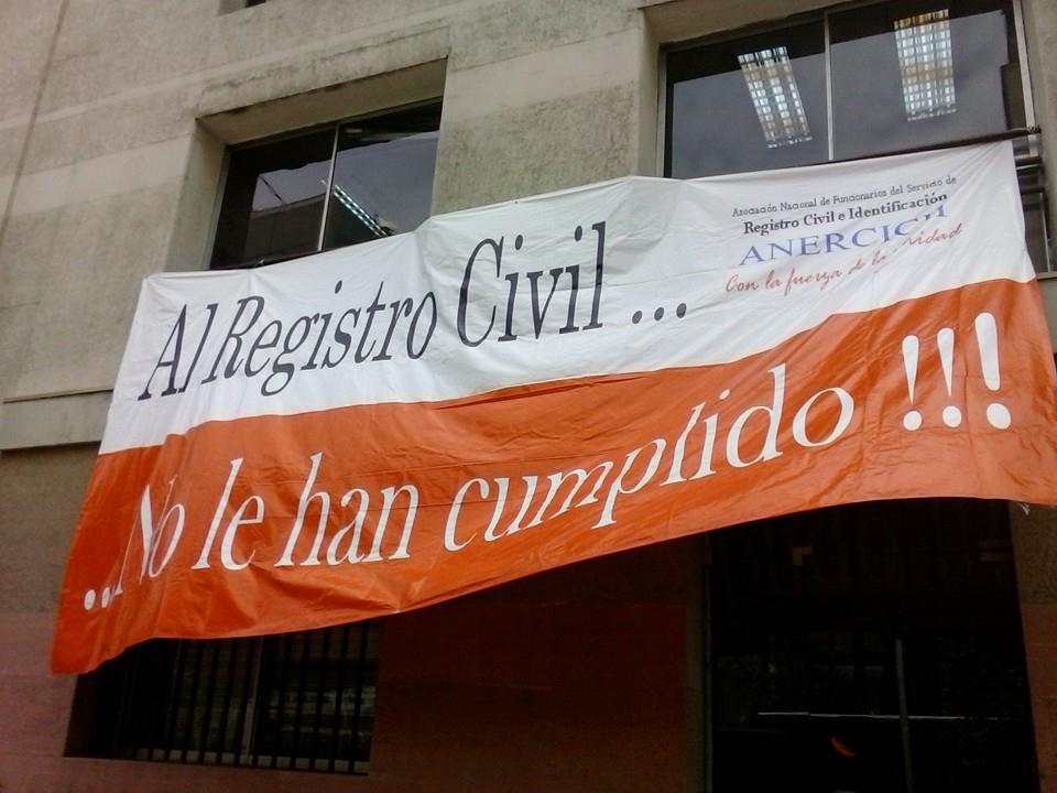 Registro Civil a la calle.
